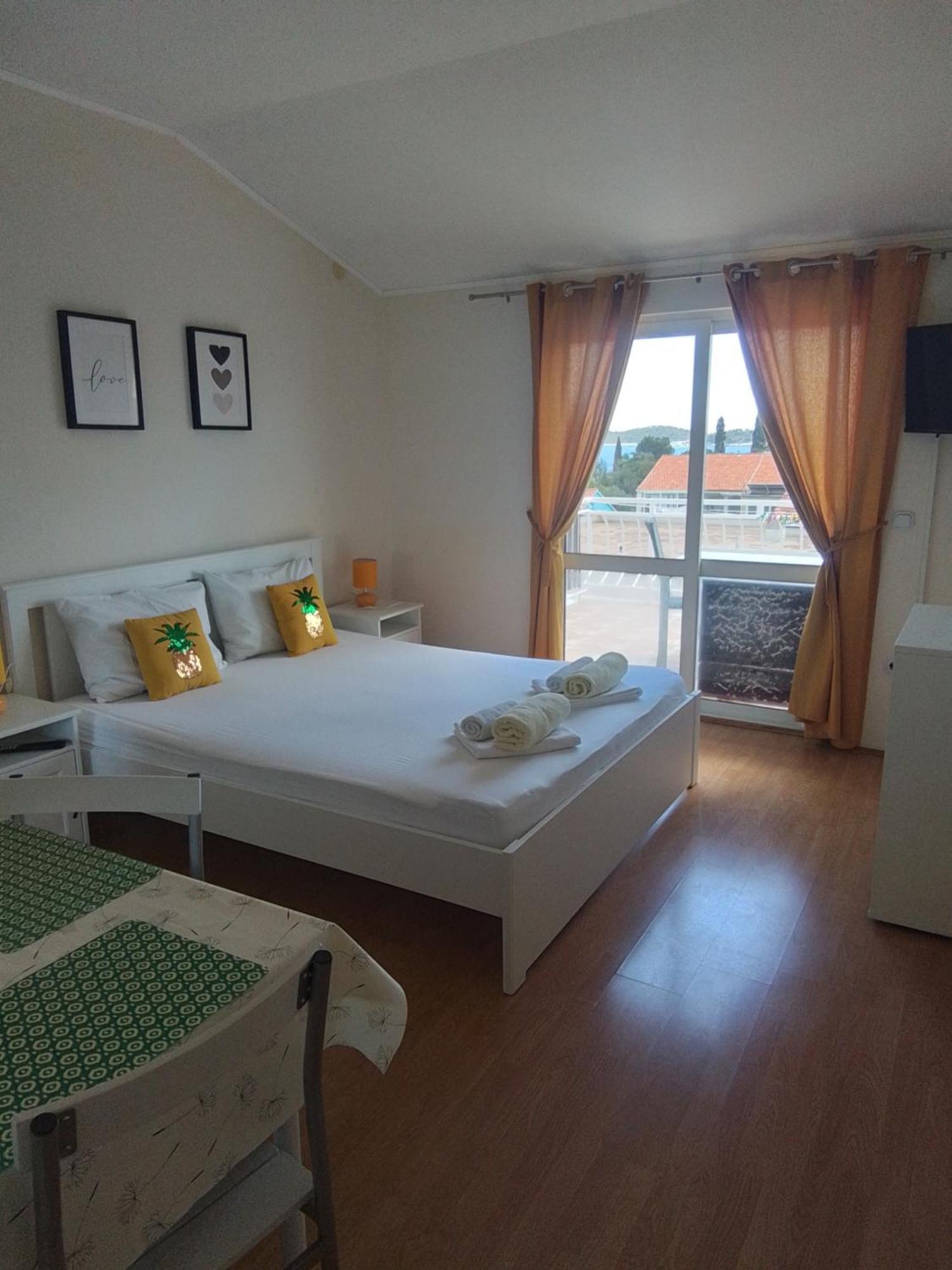 Apartmani Fani 2 Min Walking From Sea Orebic Luaran gambar